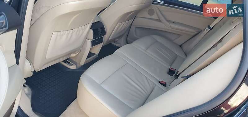 Внедорожник / Кроссовер BMW X5 2010 в Новоднестровске фото 6 Внедорожник / Кроссовер BMW X5 2010 в Новоднестровске