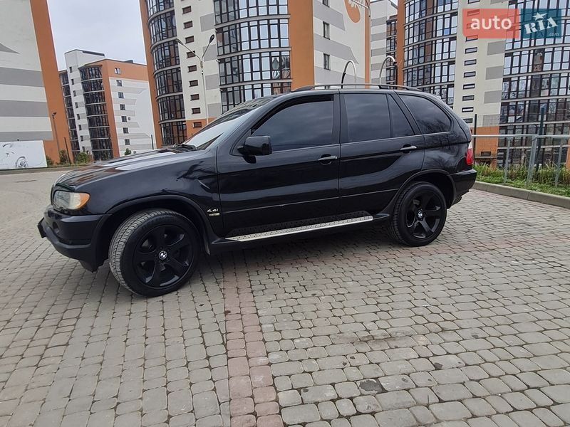 Внедорожник / Кроссовер BMW X5 2003 в Ивано-Франковске
