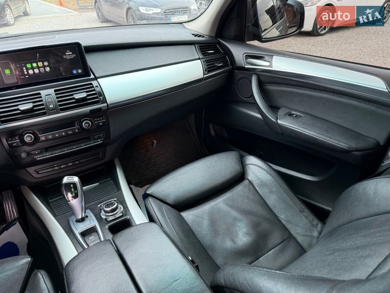 Внедорожник / Кроссовер BMW X5 2010 в Стрые