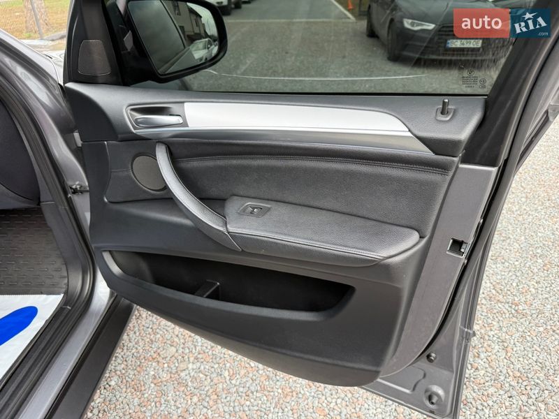 Внедорожник / Кроссовер BMW X5 2010 в Стрые