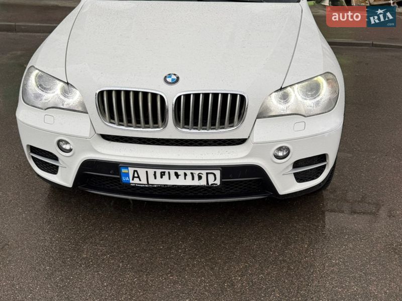 Внедорожник / Кроссовер BMW X5 2011 в Киеве
