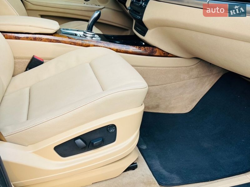 Внедорожник / Кроссовер BMW X5 2011 в Львове