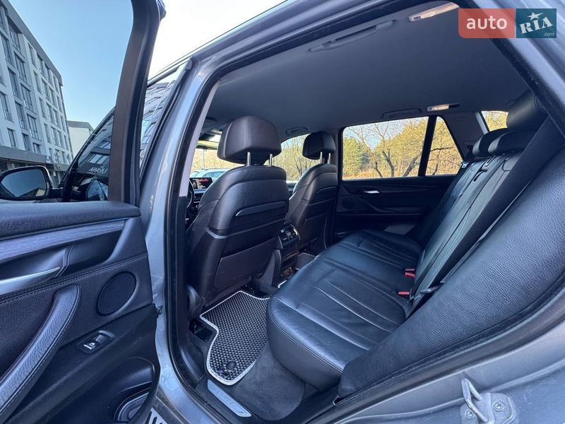 Внедорожник / Кроссовер BMW X5 2014 в Новояворовске