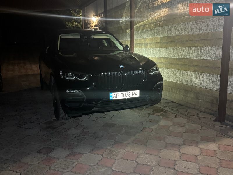 Внедорожник / Кроссовер BMW X5 2021 в Запорожье