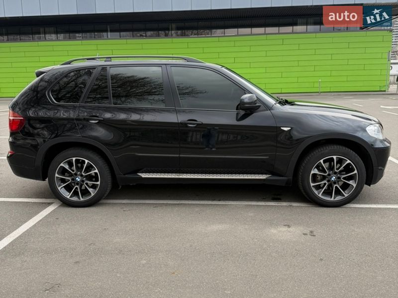 Внедорожник / Кроссовер BMW X5 2011 в Киеве
