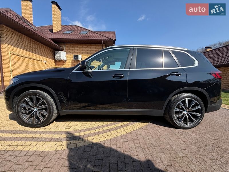 Позашляховик / Кросовер BMW X5 2021 в Луцьку