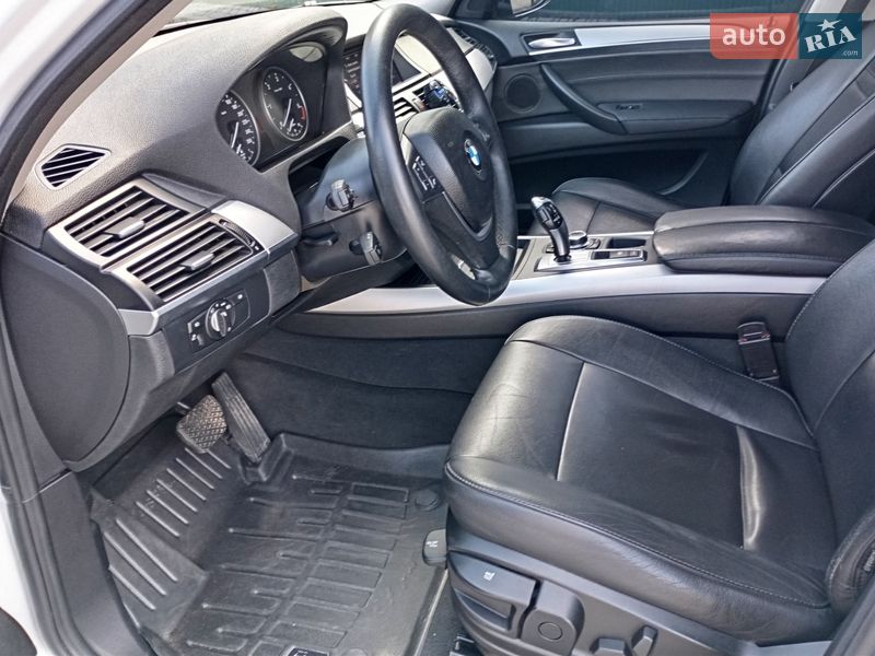 Позашляховик / Кросовер BMW X5 2011 в Жмеринці