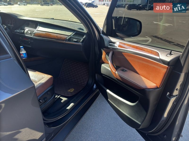 Позашляховик / Кросовер BMW X5 2012 в Києві фото 13 Позашляховик / Кросовер BMW X5 2012 в Києві