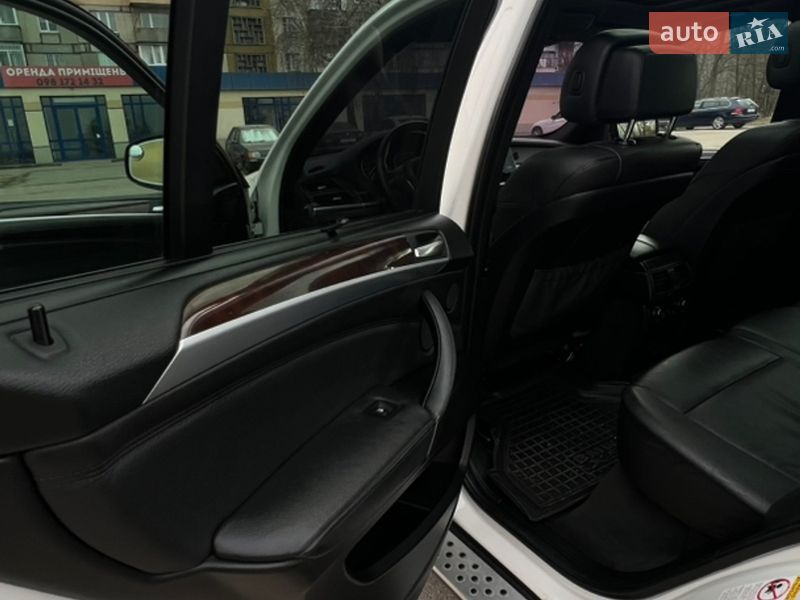 Позашляховик / Кросовер BMW X5 2008 в Кропивницькому