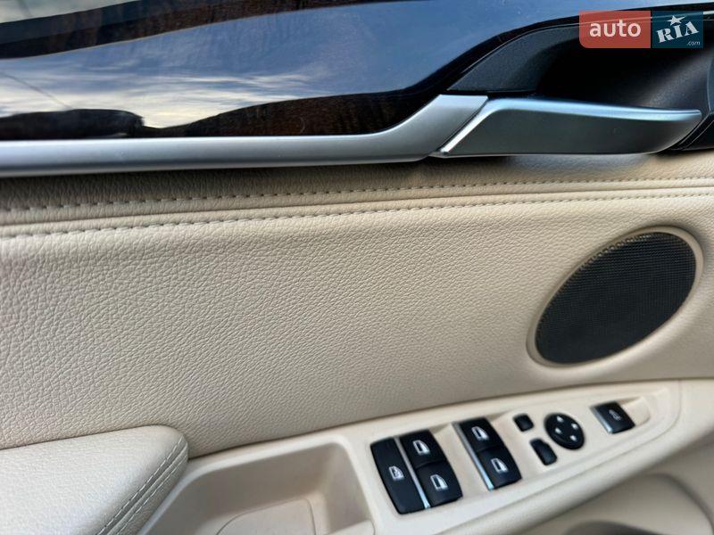 Внедорожник / Кроссовер BMW X5 2014 в Ровно