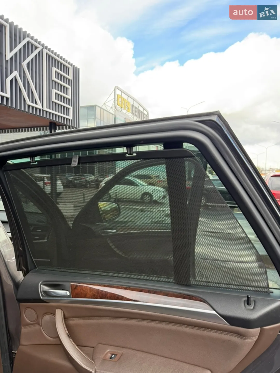 2010 BMW X5 - мініатюра 28