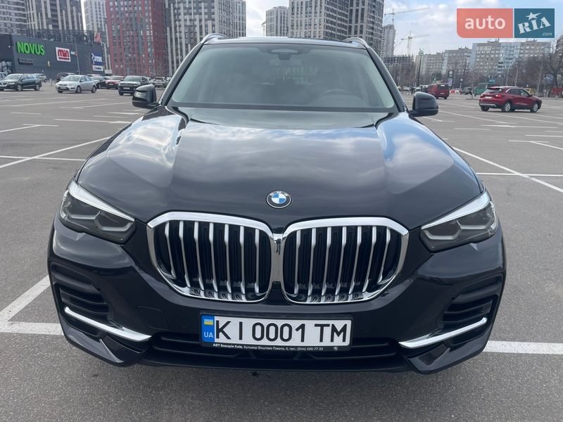 Внедорожник / Кроссовер BMW X5 2022 в Киеве