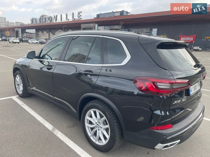 Внедорожник / Кроссовер BMW X5 2022 в Киеве