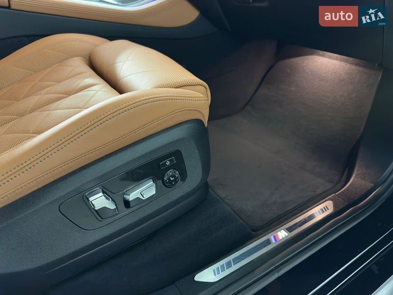 Внедорожник / Кроссовер BMW X5 2022 в Казатине