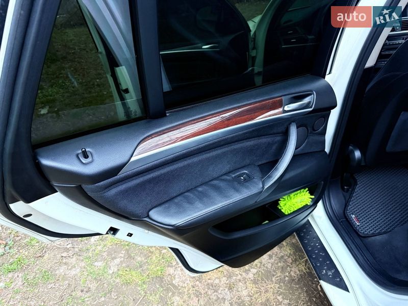Внедорожник / Кроссовер BMW X5 2012 в Киеве фото 10 Внедорожник / Кроссовер BMW X5 2012 в Киеве