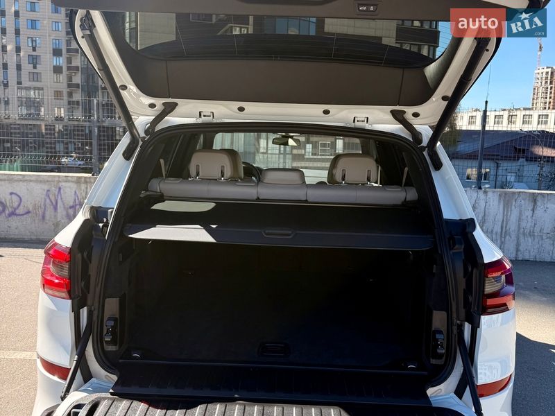 Внедорожник / Кроссовер BMW X5 2022 в Киеве