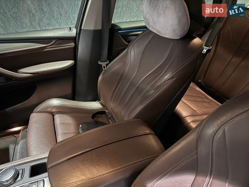 Внедорожник / Кроссовер BMW X5 2017 в Хмельницком
