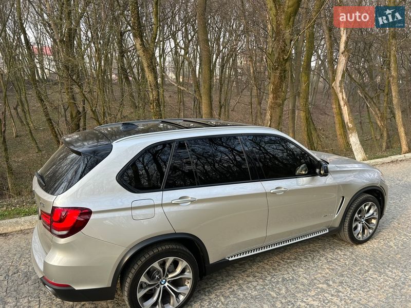 Позашляховик / Кросовер BMW X5 2014 в Чернівцях