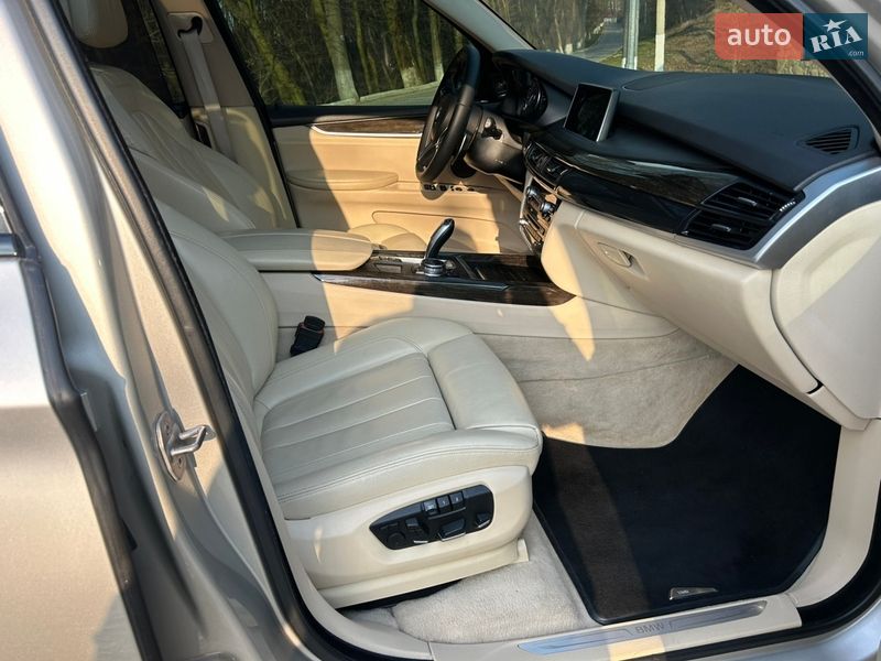 Позашляховик / Кросовер BMW X5 2014 в Чернівцях