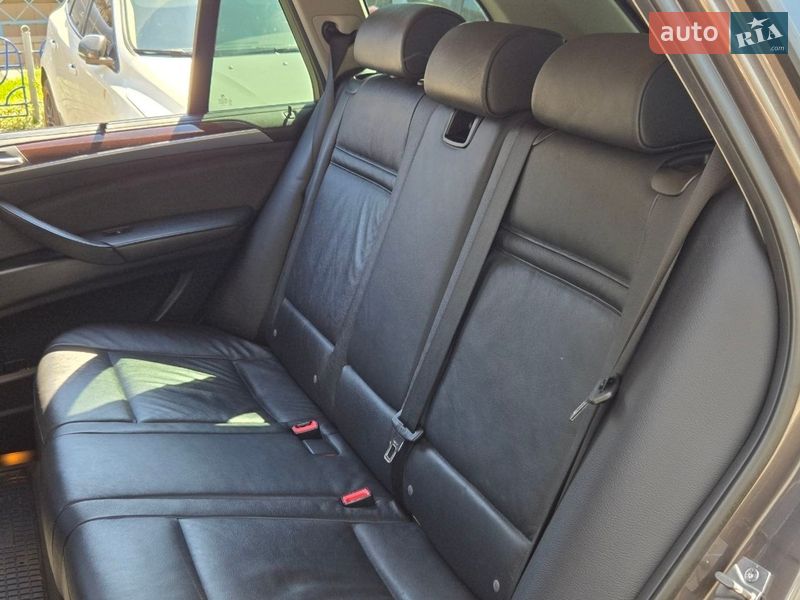 Позашляховик / Кросовер BMW X5 2011 в Києві