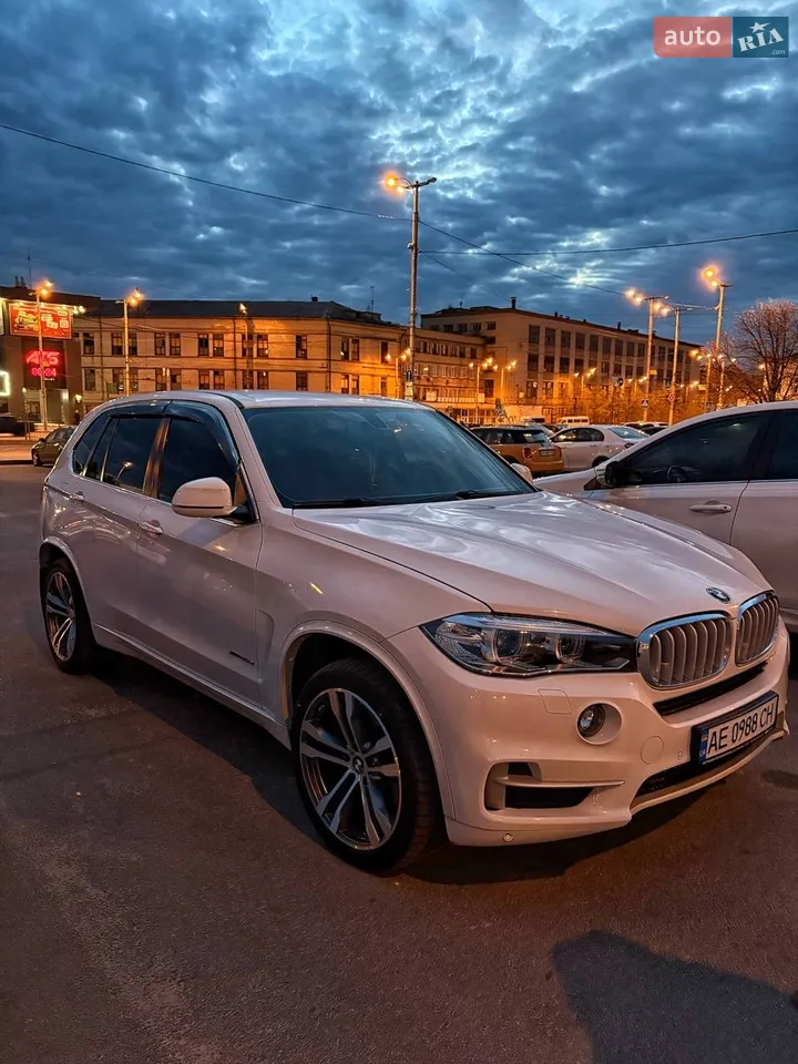 2016 BMW X5 - мініатюра 14