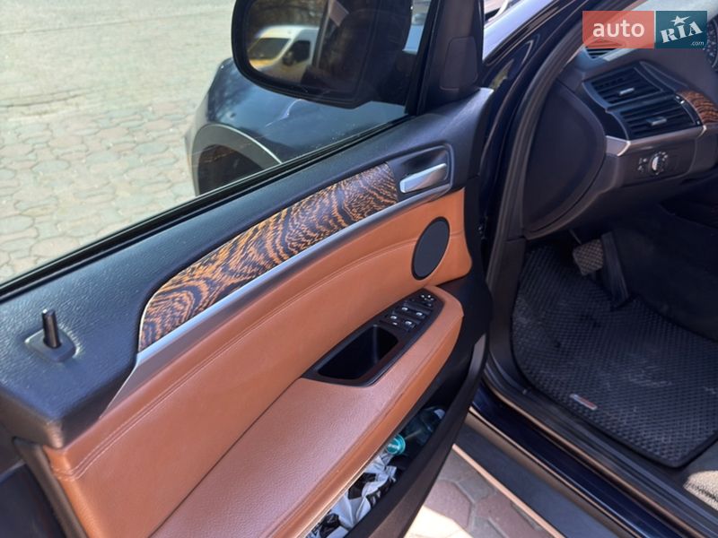 Внедорожник / Кроссовер BMW X5 2009 в Хмельницком