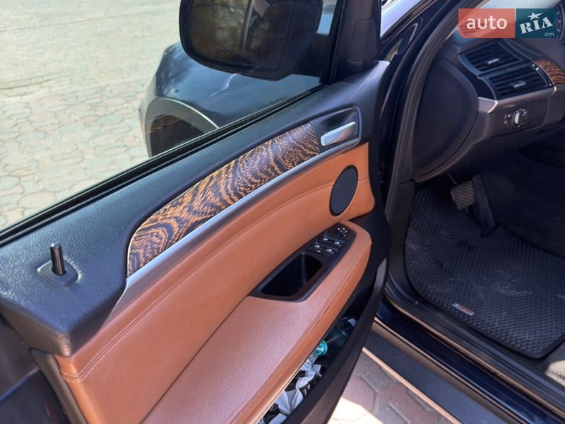 Внедорожник / Кроссовер BMW X5 2009 в Хмельницком