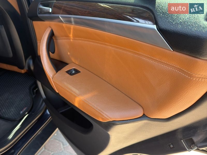 Внедорожник / Кроссовер BMW X5 2009 в Хмельницком