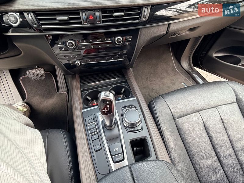 Внедорожник / Кроссовер BMW X5 2017 в Дрогобыче