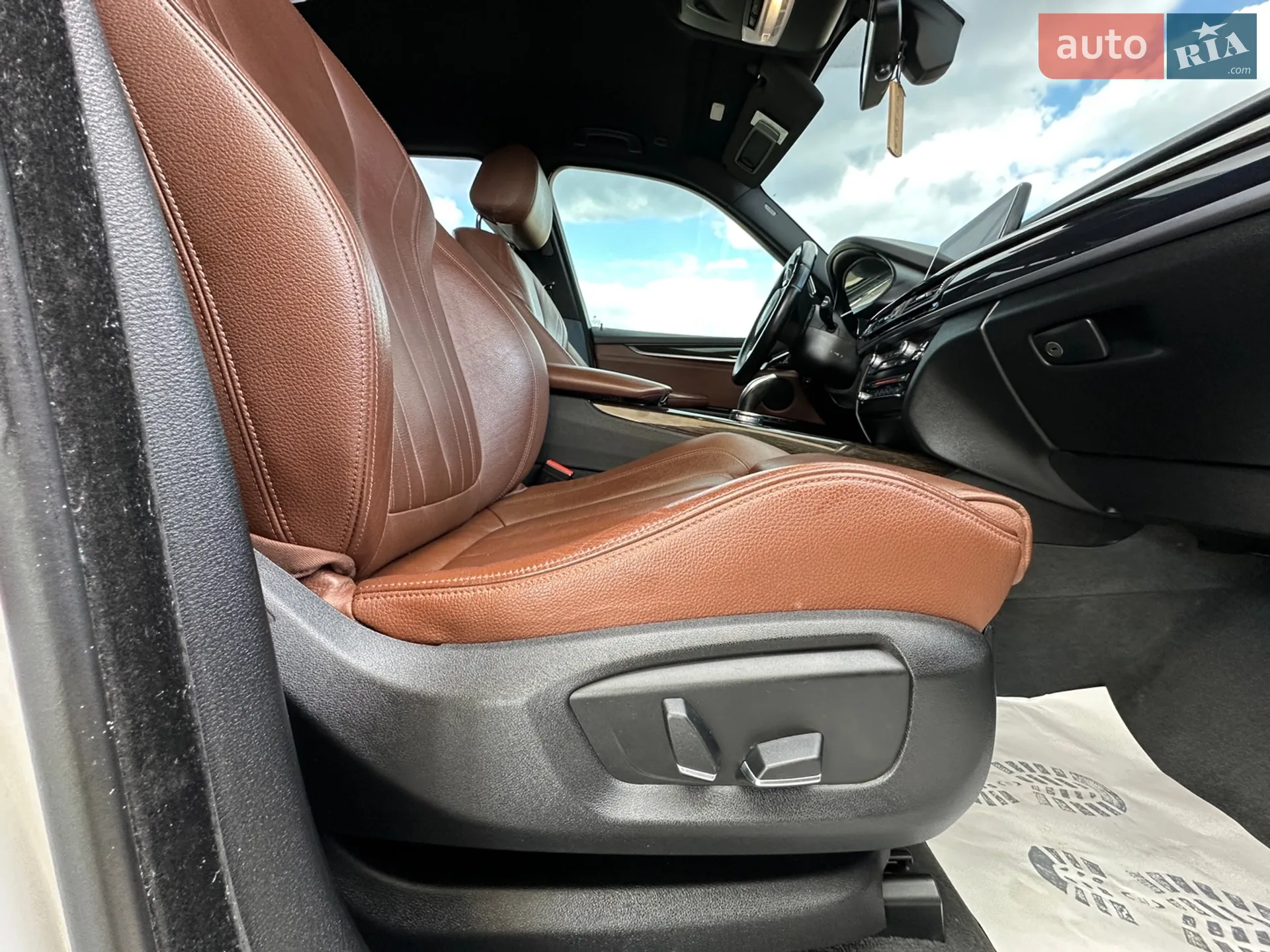 2016 BMW X5 - мініатюра 111