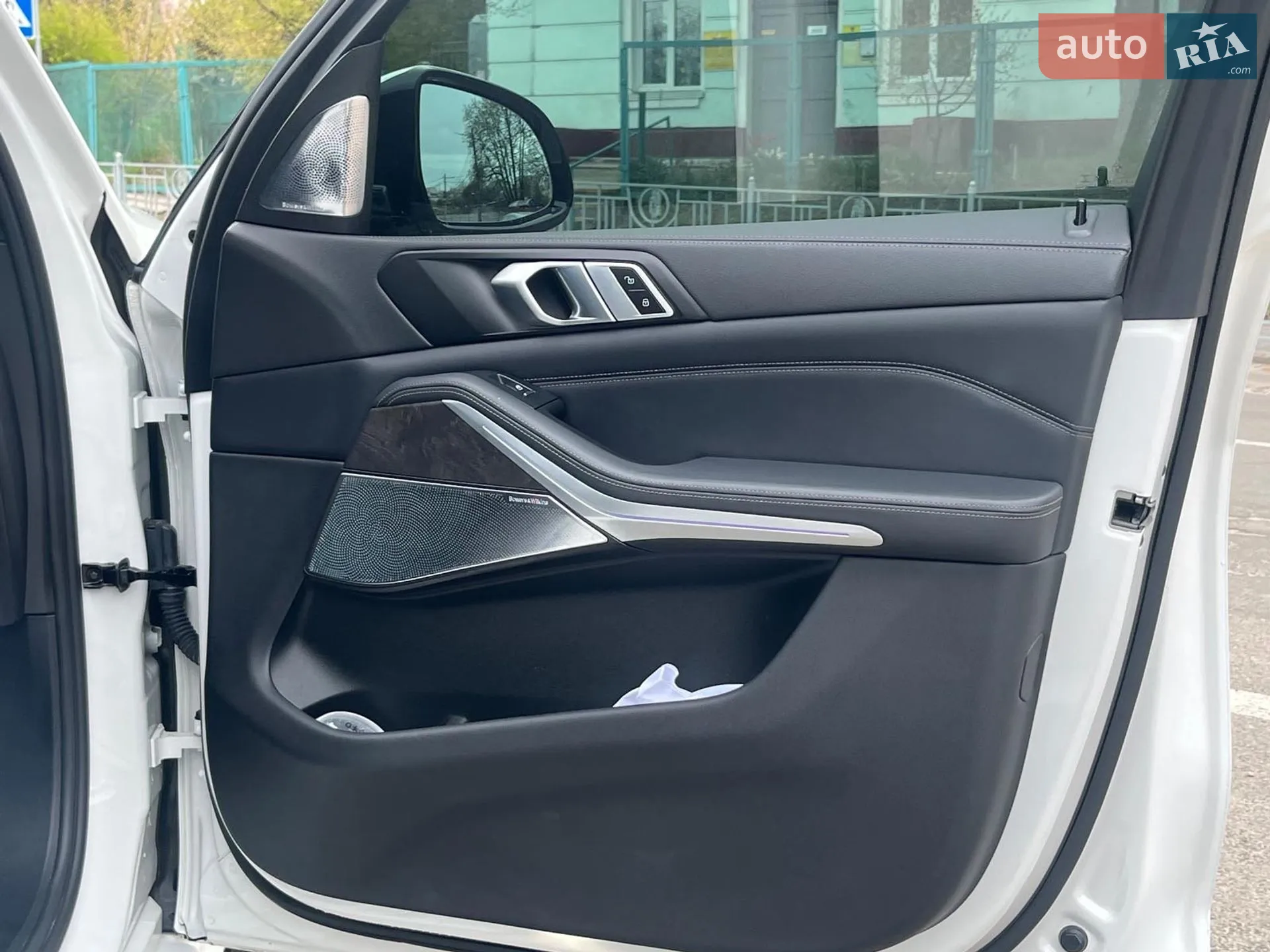 2022 BMW X5 - мініатюра 38