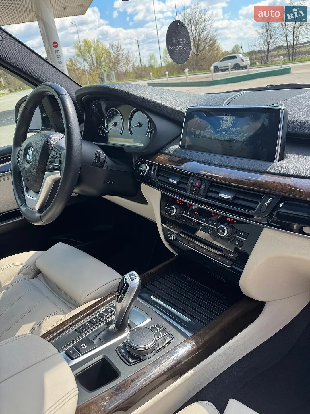 2017 BMW X5 - мініатюра 17