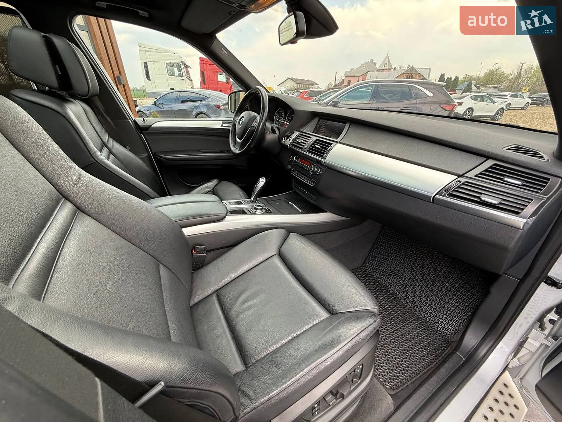 2010 BMW X5 - мініатюра 29
