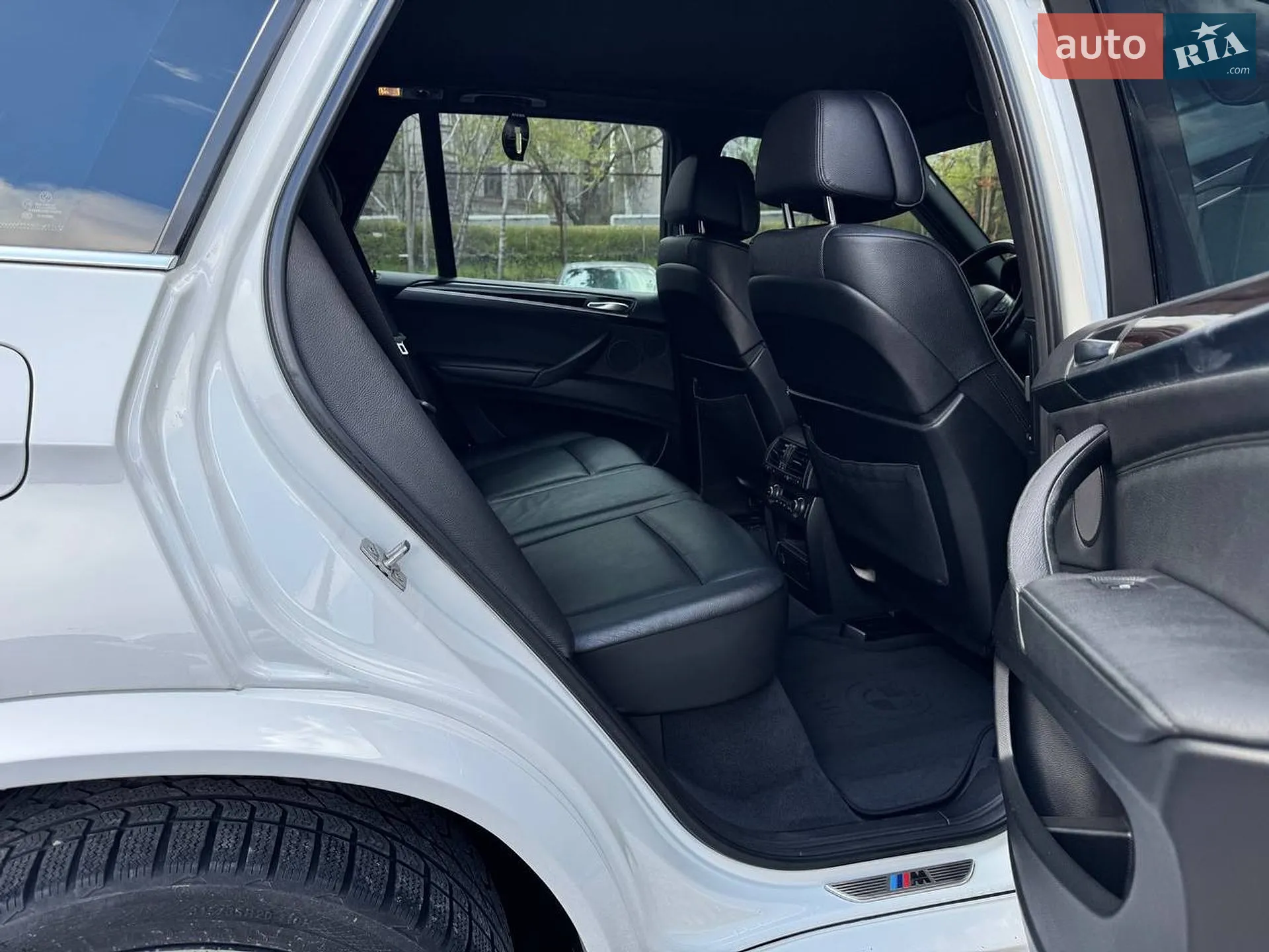 2011 BMW X5 - мініатюра 28