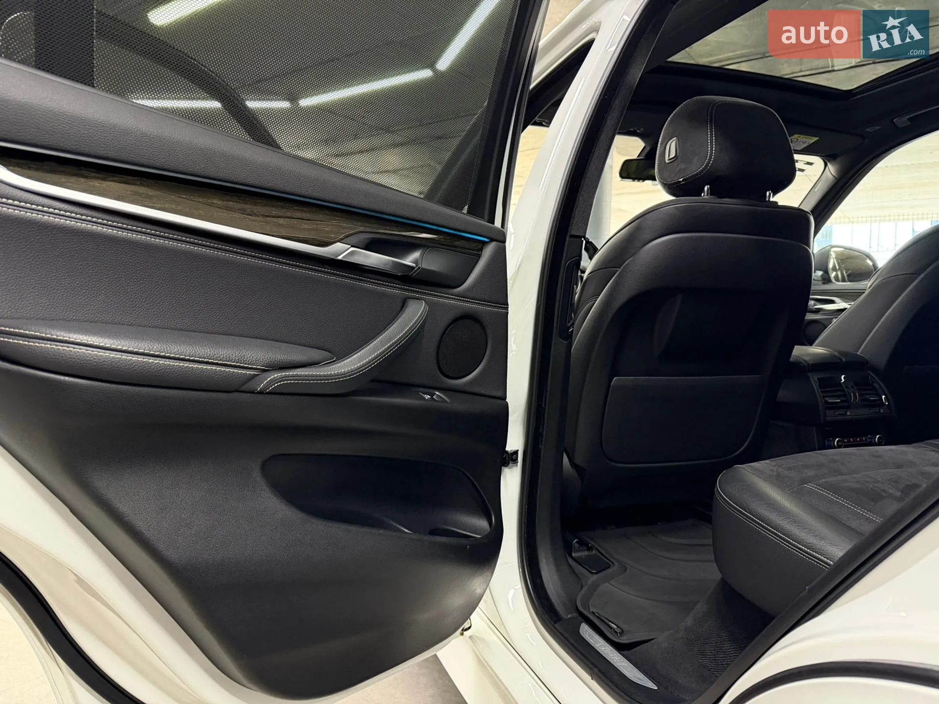 2014 BMW X5 - мініатюра 23