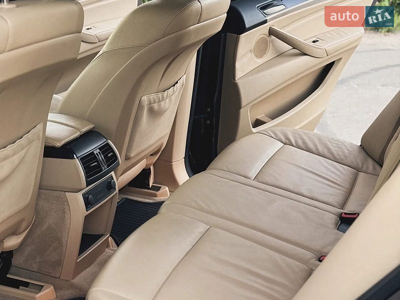 Внедорожник / Кроссовер BMW X5 2011 в Первомайске фото 9 Внедорожник / Кроссовер BMW X5 2011 в Первомайске