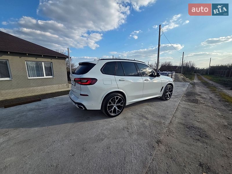 Внедорожник / Кроссовер BMW X5 2019 в Харькове