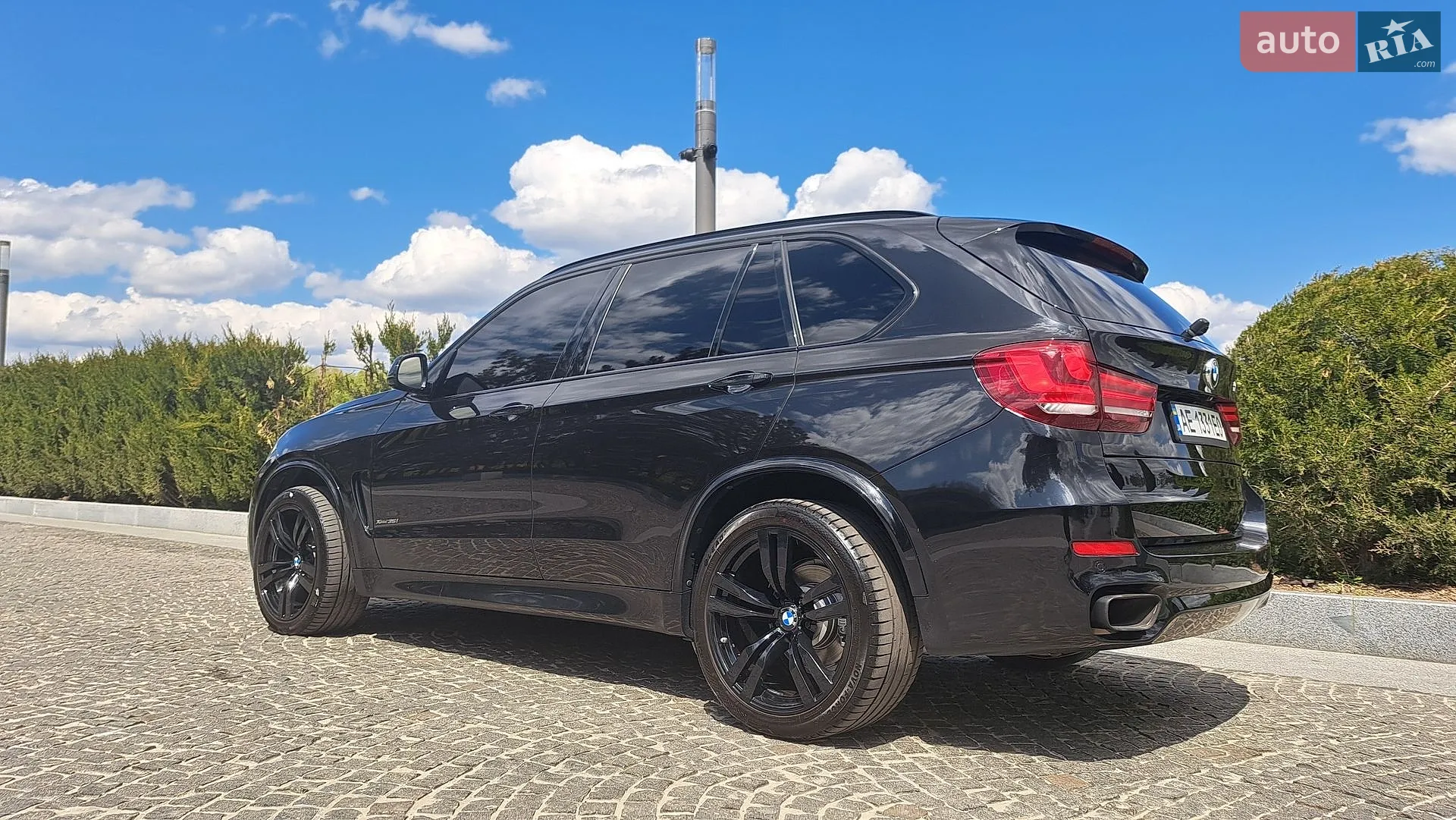 2017 BMW X5 - мініатюра 2