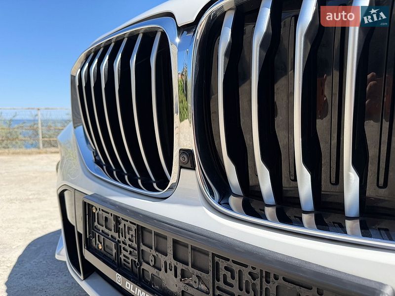 Внедорожник / Кроссовер BMW X5 2022 в Одессе
