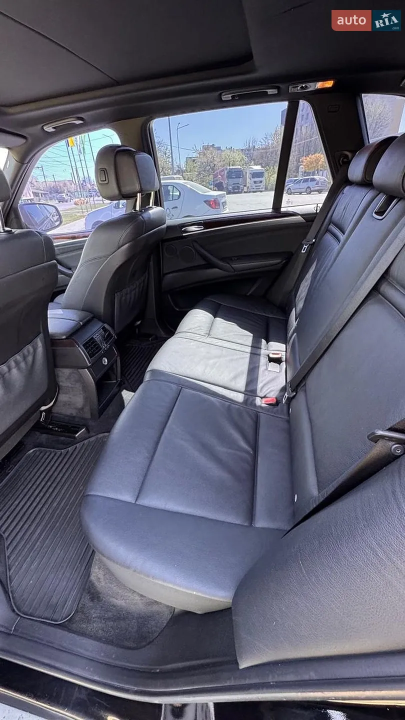 2010 BMW X5 - мініатюра 27