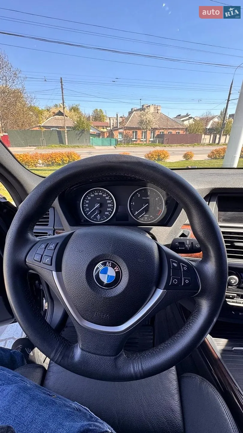 2010 BMW X5 - мініатюра 28