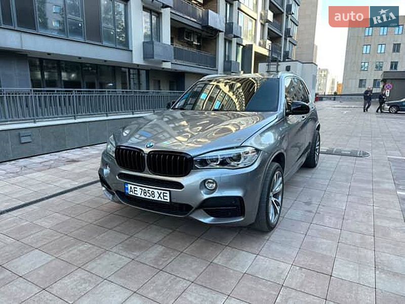 Внедорожник / Кроссовер BMW X5 2016 в Львове