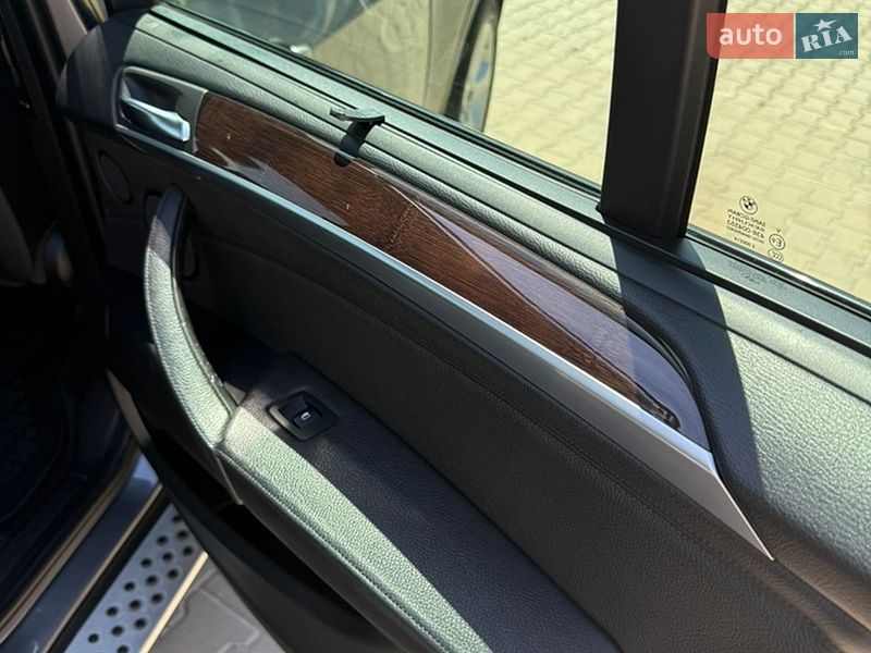 Внедорожник / Кроссовер BMW X5 2008 в Одессе