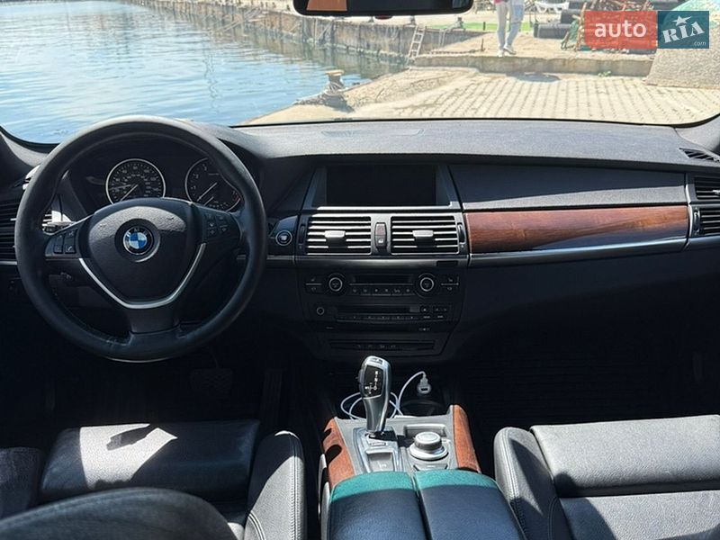 Внедорожник / Кроссовер BMW X5 2008 в Одессе
