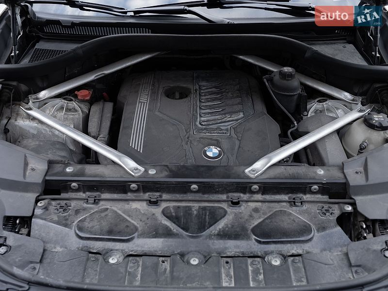 Внедорожник / Кроссовер BMW X5 2019 в Киеве