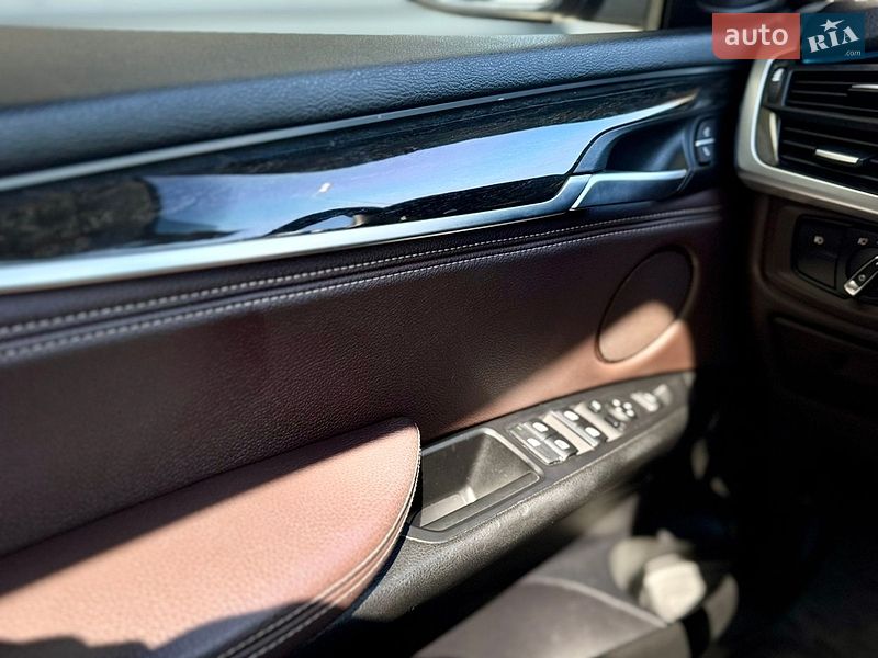 Внедорожник / Кроссовер BMW X5 2015 в Киеве