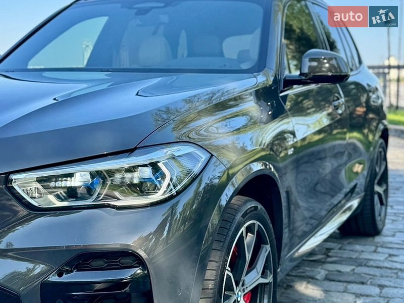 Внедорожник / Кроссовер BMW X5 2022 в Киеве