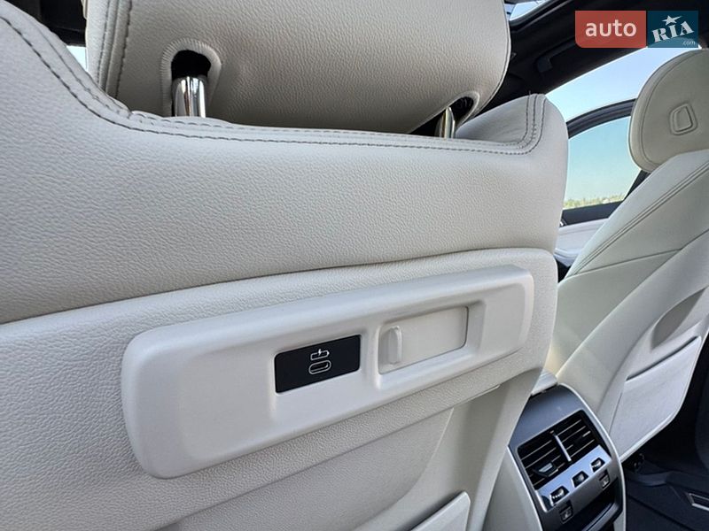 Внедорожник / Кроссовер BMW X5 2022 в Киеве