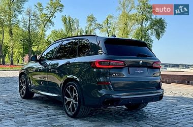 Внедорожник / Кроссовер BMW X5 2022 в Киеве