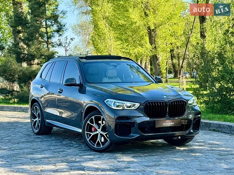 Внедорожник / Кроссовер BMW X5 2022 в Киеве